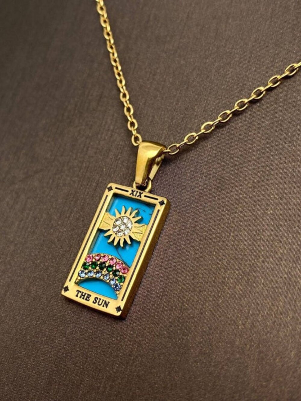 NECKLACE